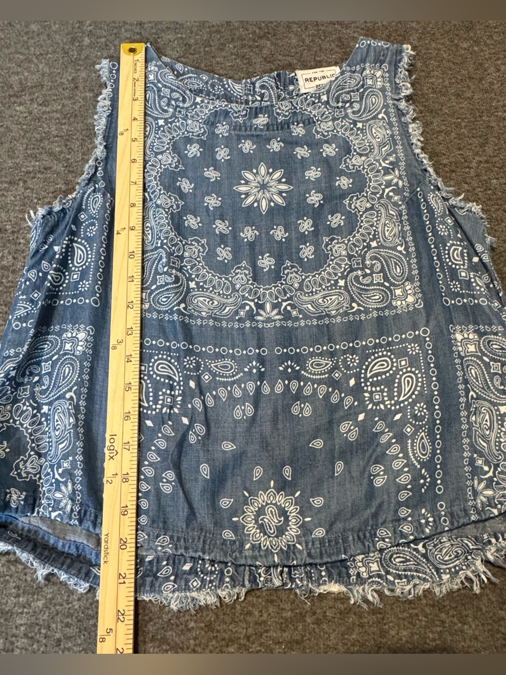 For The Republic Denim Blue Bandana Paisley Print Button Back Boho Tank Top - Picture 11 of 12